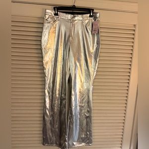 NWT WILD FABLE SILVER METALLIC VEGAN LEATHER FLARE JEANS SIZE 10